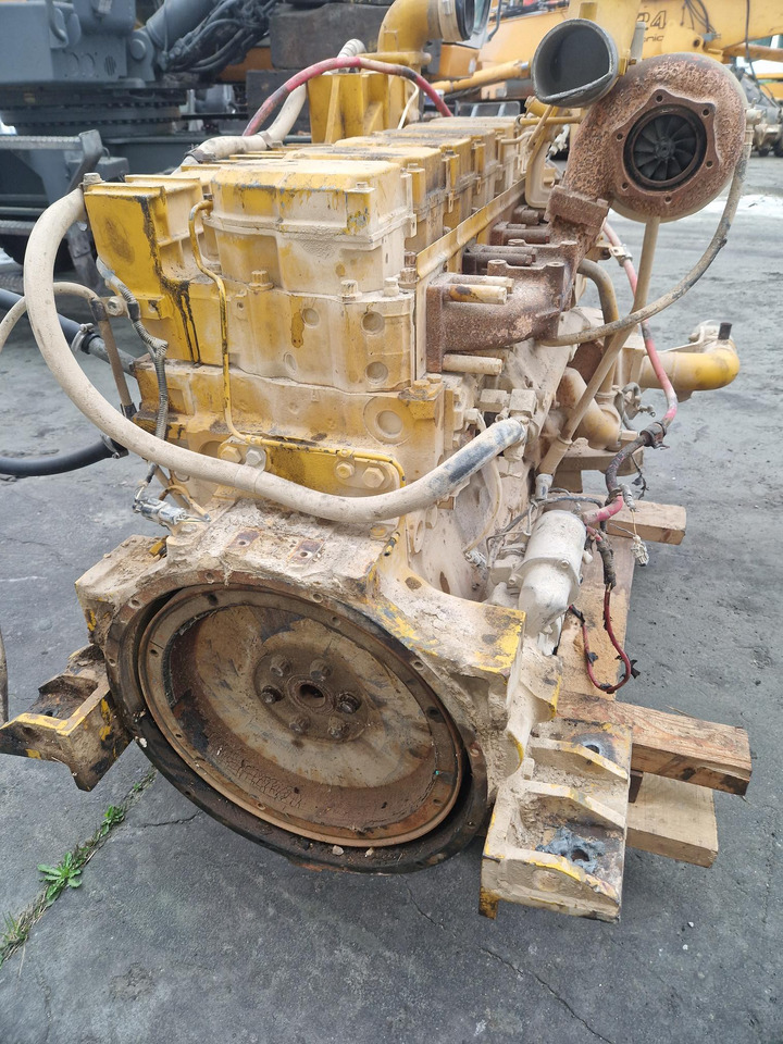 KOMATSU SAA6D 140E-2 - Moteur pour Engins de chantier: photos 2 KOMATSU SAA6D 140E-2 - Moteur pour Engins de chantier: photos 2