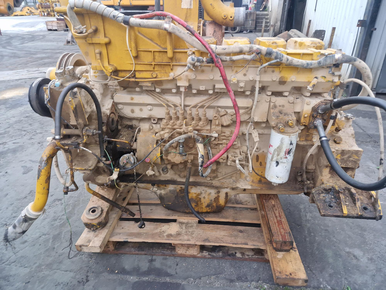 KOMATSU SAA6D 140E-2 - Moteur pour Engins de chantier: photos 1 KOMATSU SAA6D 140E-2 - Moteur pour Engins de chantier: photos 1