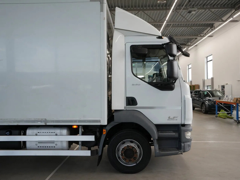 DAF LF 250 FA 12t, Gesloten Bak, Laadklep 1,5t, New Tacho - Camion fourgon: photos 4 DAF LF 250 FA 12t, Gesloten Bak, Laadklep 1,5t, New Tacho - Camion fourgon: photos 4