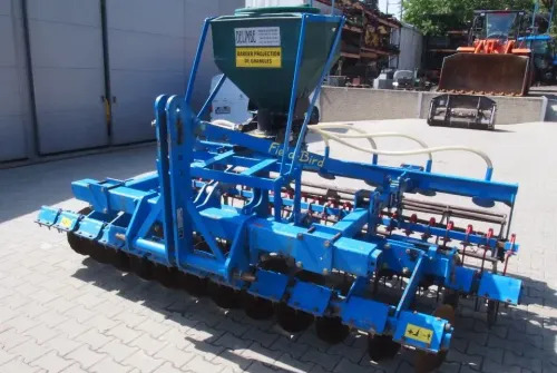 Agregat uprawowo-siewny Rabe Werk  2011 3m brona talerzowa z siewnikiem do poplonów - Combiné de semis: photos 3 Agregat uprawowo-siewny Rabe Werk  2011 3m brona talerzowa z siewnikiem do poplonów - Combiné de semis: photos 3