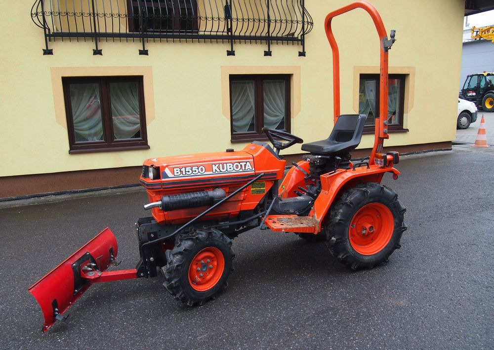 Ciągnik Kubota B1550 1994 traktorek KUBOTA 4x4 19KM - Tracteur agricole: photos 4 Ciągnik Kubota B1550 1994 traktorek KUBOTA 4x4 19KM - Tracteur agricole: photos 4