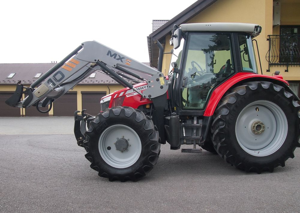 Ciągnik Massey Ferguson MF 6455 Dyna6 2013 Ciągnik rolniczy Massey Ferguson z Ładowaczem i TUZ-em - Tracteur agricole: photos 3 Ciągnik Massey Ferguson MF 6455 Dyna6 2013 Ciągnik rolniczy Massey Ferguson z Ładowaczem i TUZ-em - Tracteur agricole: photos 3