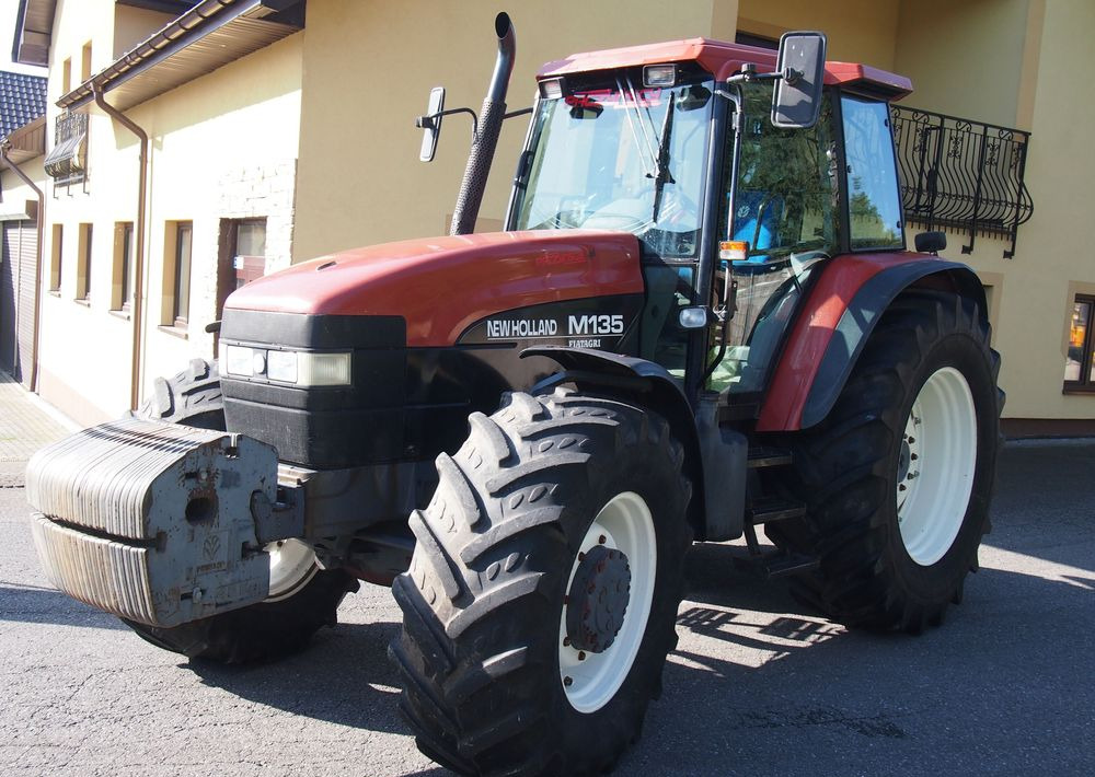 Ciągnik New Holland NH M 135 1998 NEW HOLLAND TM M135 - Tracteur agricole: photos 2 Ciągnik New Holland NH M 135 1998 NEW HOLLAND TM M135 - Tracteur agricole: photos 2