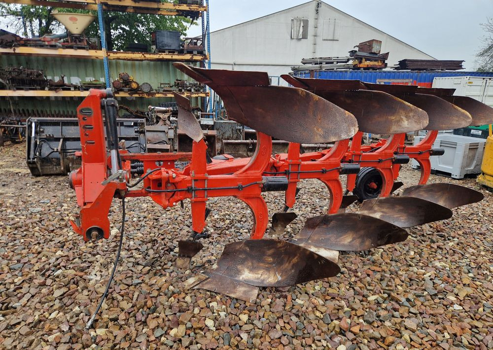 Pług obrotowy GREGOIRE-BESSON 2002 Pług 4 skibowy obrotowy Gregoire-Besson - Charrue: photos 1 Pług obrotowy GREGOIRE-BESSON 2002 Pług 4 skibowy obrotowy Gregoire-Besson - Charrue: photos 1