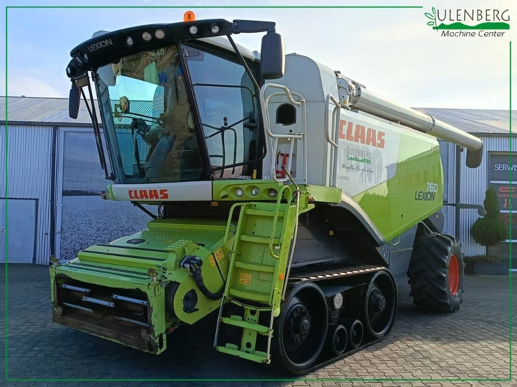 Claas LEXION 760TT + heder Vario 1200 - Moissonneuse-batteuse: photos 1 Claas LEXION 760TT + heder Vario 1200 - Moissonneuse-batteuse: photos 1