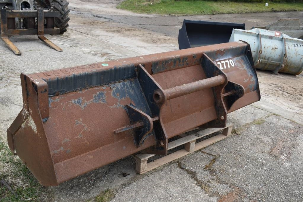 Łyżki do ładowarki CAT , JCB, CASE, SCORPION,KRAME - Godet pour Engins de chantier: photos 3 Łyżki do ładowarki CAT , JCB, CASE, SCORPION,KRAME - Godet pour Engins de chantier: photos 3