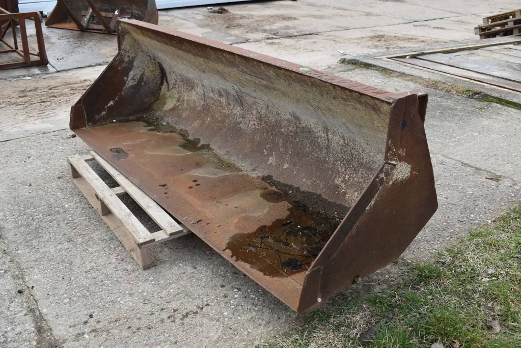 Łyżki do ładowarki CAT , JCB, CASE, SCORPION,KRAME - Godet pour Engins de chantier: photos 5 Łyżki do ładowarki CAT , JCB, CASE, SCORPION,KRAME - Godet pour Engins de chantier: photos 5