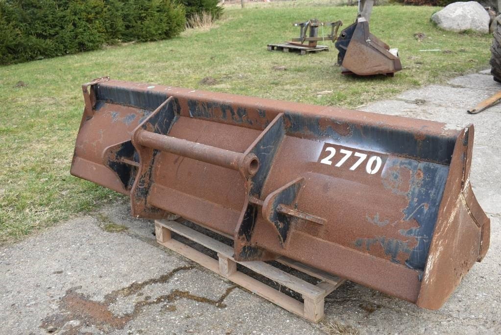 Łyżki do ładowarki CAT , JCB, CASE, SCORPION,KRAME - Godet pour Engins de chantier: photos 2 Łyżki do ładowarki CAT , JCB, CASE, SCORPION,KRAME - Godet pour Engins de chantier: photos 2