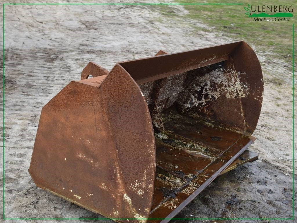 Lyzki do ladowarki Claas Scorpion - Godet pour Engins de chantier: photos 5 Lyzki do ladowarki Claas Scorpion - Godet pour Engins de chantier: photos 5