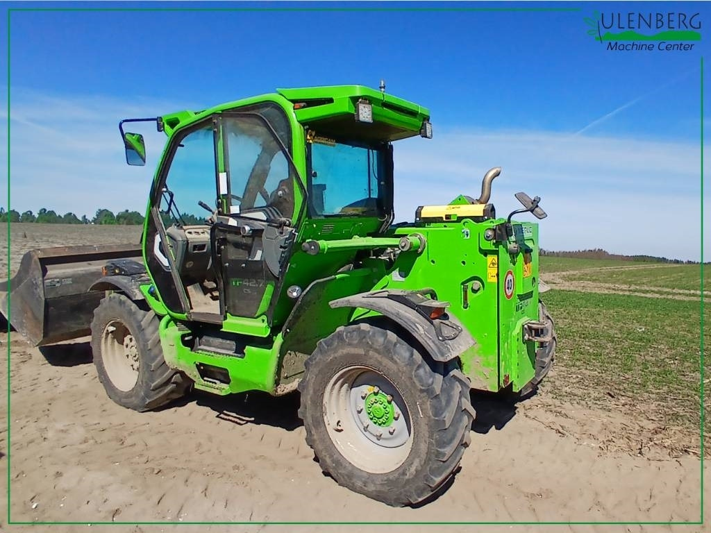 Merlo TF 42.7 CS - Chariot télescopique: photos 5 Merlo TF 42.7 CS - Chariot télescopique: photos 5