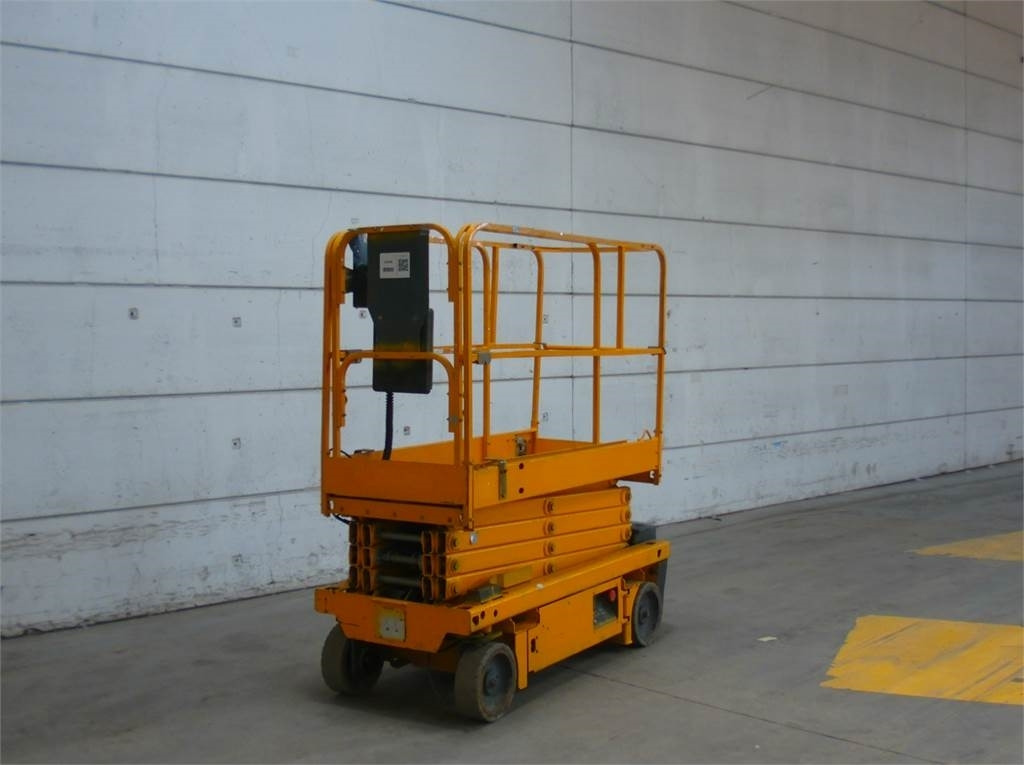 Haulotte Optimum 8AC - Nacelle ciseaux: photos 4 Haulotte Optimum 8AC - Nacelle ciseaux: photos 4