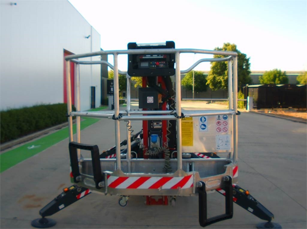 Nacelle télescopique, Nacelle araignée Hinowa TC13S: photos 10 Nacelle télescopique, Nacelle araignée Hinowa TC13S: photos 10