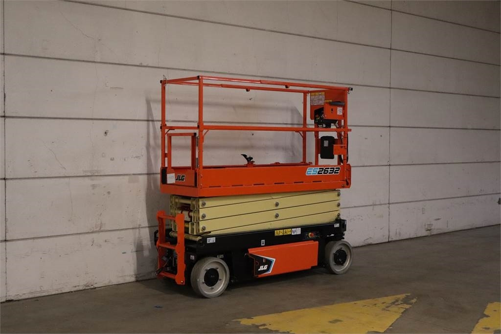 JLG 2632ES - Nacelle ciseaux: photos 2 JLG 2632ES - Nacelle ciseaux: photos 2