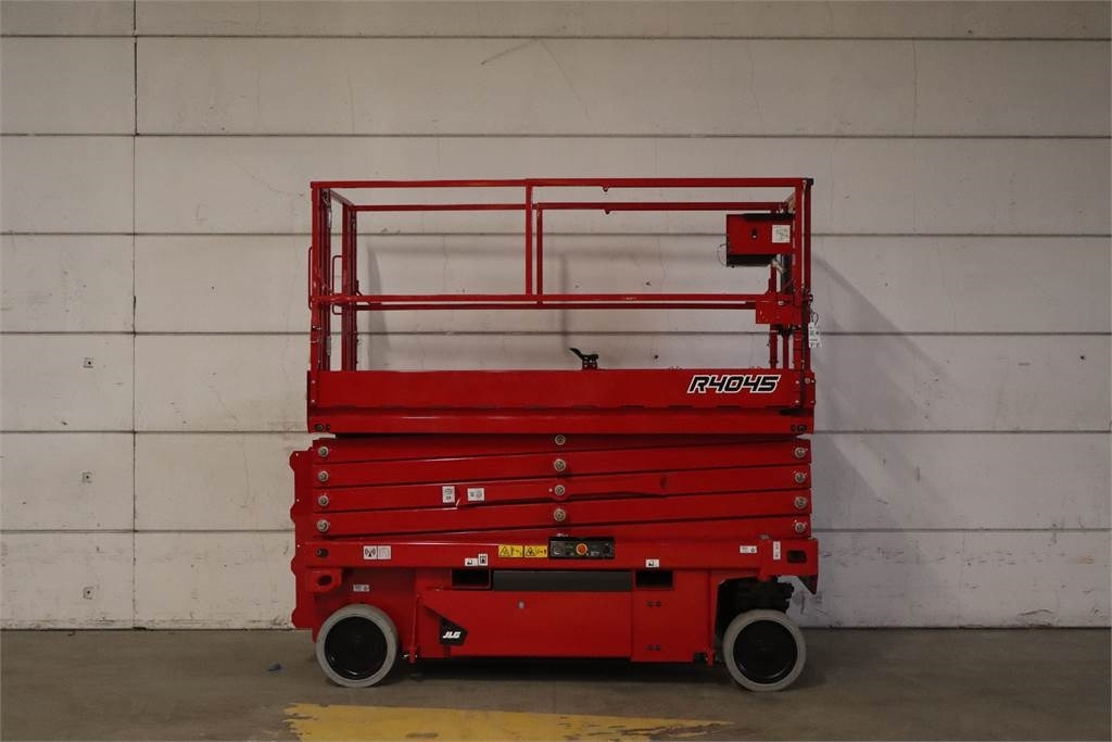 JLG R4045 - Nacelle ciseaux: photos 1 JLG R4045 - Nacelle ciseaux: photos 1