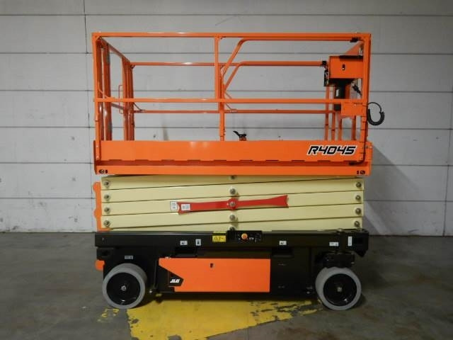 JLG R4045 - Nacelle ciseaux: photos 1 JLG R4045 - Nacelle ciseaux: photos 1