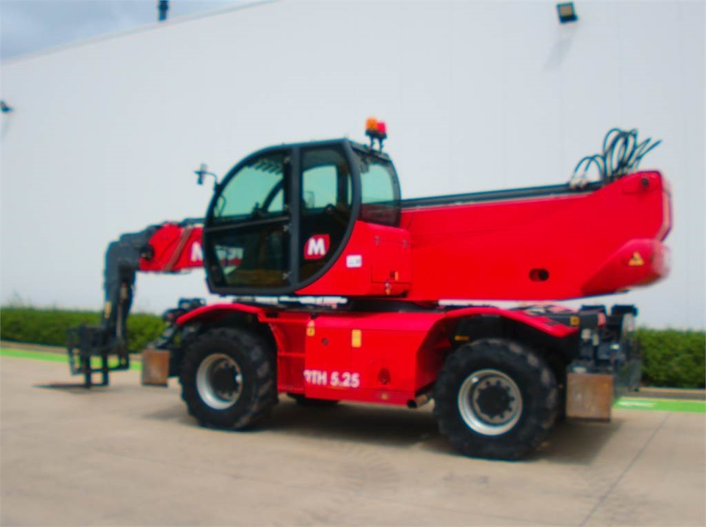 Magni 5.25 SH  - Chariot télescopique: photos 3 Magni 5.25 SH  - Chariot télescopique: photos 3