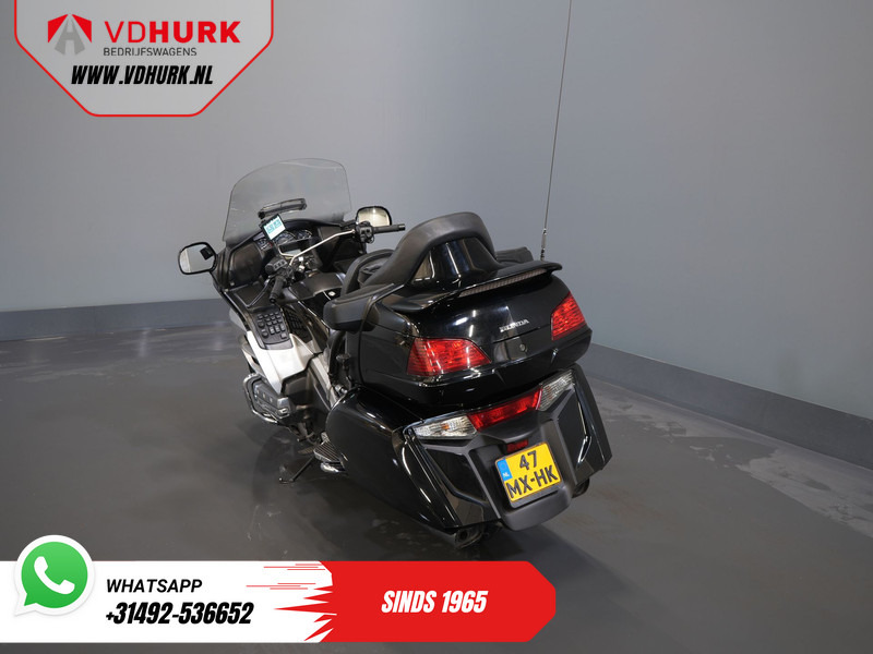 Honda GL 1800 Gold Wing MARGE/ ABS/ Koffers/ Cruise/ Topkoffer/ Radio - Motocyclette: photos 5 Honda GL 1800 Gold Wing MARGE/ ABS/ Koffers/ Cruise/ Topkoffer/ Radio - Motocyclette: photos 5