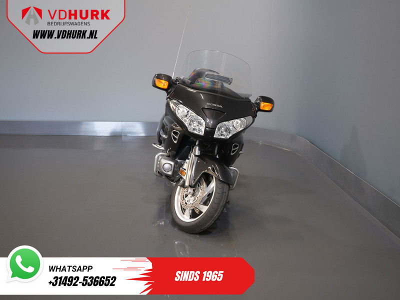 Honda GL 1800 Gold Wing MARGE/ Koffers/ Cruise/ Topkoffer/ Navi/ Radio - Motocyclette: photos 2 Honda GL 1800 Gold Wing MARGE/ Koffers/ Cruise/ Topkoffer/ Navi/ Radio - Motocyclette: photos 2