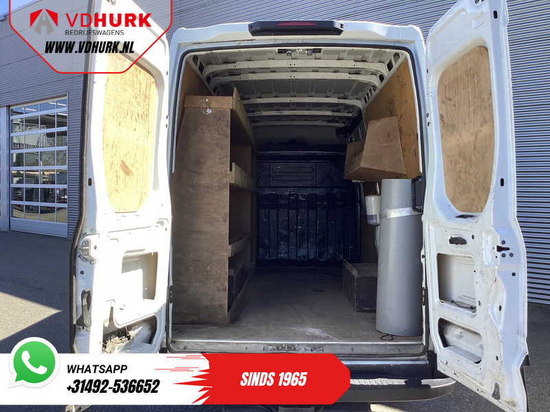 Iveco Daily 35C13V 2.3 L2H2 EXPORT ONLY Dubbel lucht/ 3.5t Trekverm./ Airco/ 3 Persoons/ Gev. Stoel/ Trekhaak - Fourgon utilitaire: photos 5 Iveco Daily 35C13V 2.3 L2H2 EXPORT ONLY Dubbel lucht/ 3.5t Trekverm./ Airco/ 3 Persoons/ Gev. Stoel/ Trekhaak - Fourgon utilitaire: photos 5