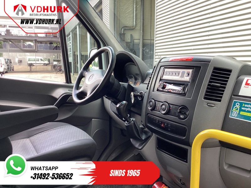 Mercedes-Benz Sprinter 313 2.2 CDI L2H2 €9.922 Incl. BTW BPM VRIJ! EXPORT ONLY Combi/ 9 Persoons/ Kombi/ 9P/ Airco/ Rolstoellift - Minibus, Transport de personnes: photos 3 Mercedes-Benz Sprinter 313 2.2 CDI L2H2 €9.922 Incl. BTW BPM VRIJ! EXPORT ONLY Combi/ 9 Persoons/ Kombi/ 9P/ Airco/ Rolstoellift - Minibus, Transport de personnes: photos 3
