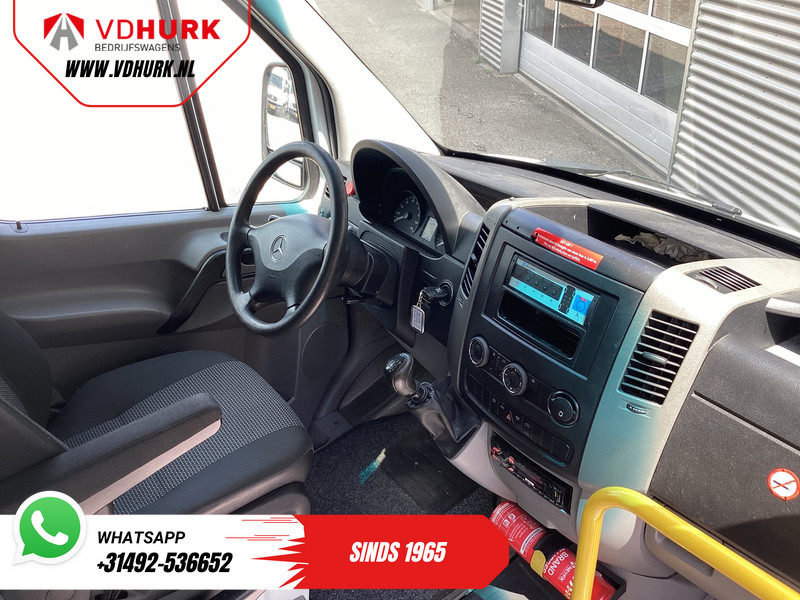Mercedes-Benz Sprinter 313 2.2 CDI L2H2 €9922 Incl. BTW BPM VRIJ! EXPORT ONLY Combi/ 9 Persoons/ Kombi/ 9P/ Airco/ Rolstoellift - Minibus, Transport de personnes: photos 3 Mercedes-Benz Sprinter 313 2.2 CDI L2H2 €9922 Incl. BTW BPM VRIJ! EXPORT ONLY Combi/ 9 Persoons/ Kombi/ 9P/ Airco/ Rolstoellift - Minibus, Transport de personnes: photos 3