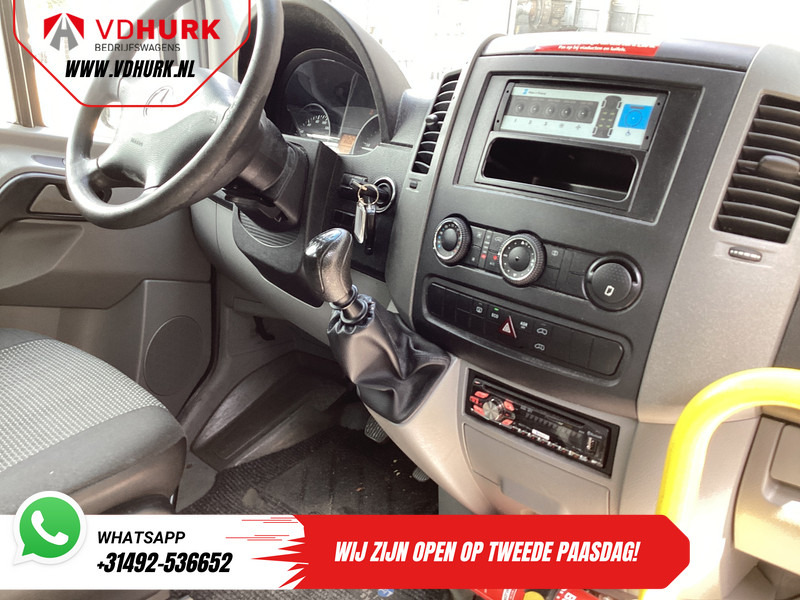 Mercedes-Benz Sprinter 313 2.2 CDI L3H2 €8.954 Incl. BTW BPM VRIJ! EXPORT ONLY Combi/ 9 Persoons/ Kombi/ 9P/ Airco/ Rolstoellift - Minibus, Transport de personnes: photos 4 Mercedes-Benz Sprinter 313 2.2 CDI L3H2 €8.954 Incl. BTW BPM VRIJ! EXPORT ONLY Combi/ 9 Persoons/ Kombi/ 9P/ Airco/ Rolstoellift - Minibus, Transport de personnes: photos 4