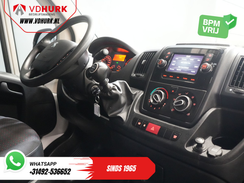 Peugeot Boxer 2.2 HDi 120 pk L2H2 BPM VRIJ! 2.5t Trekverm./ Navi/ PDC/ Cruise/ Airco - Fourgonnette: photos 3 Peugeot Boxer 2.2 HDi 120 pk L2H2 BPM VRIJ! 2.5t Trekverm./ Navi/ PDC/ Cruise/ Airco - Fourgonnette: photos 3