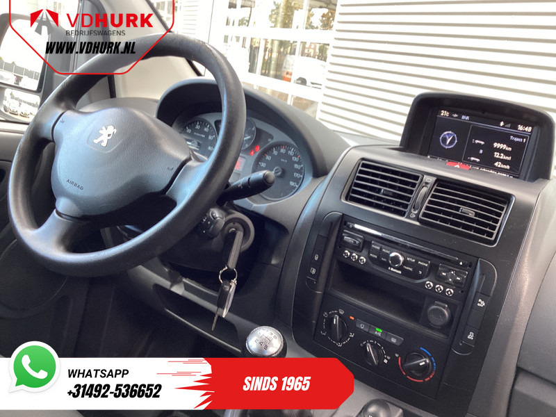 Peugeot Expert 2.0 HDI 130 pk L2 Dubbel Cabine DC EXPORT Airco/ Cruise/ Navi/ PDC/ Trekhaak - Fourgonnette, Utilitaire double cabine: photos 3 Peugeot Expert 2.0 HDI 130 pk L2 Dubbel Cabine DC EXPORT Airco/ Cruise/ Navi/ PDC/ Trekhaak - Fourgonnette, Utilitaire double cabine: photos 3