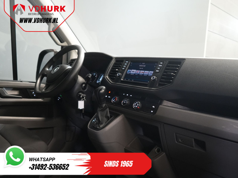 Volkswagen Crafter 2.0 TDI 140 pk DSG Aut. L3H2 BPM VRIJ! CarPlay/ Navi/ Airco/ PDC V+A - Fourgonnette: photos 3 Volkswagen Crafter 2.0 TDI 140 pk DSG Aut. L3H2 BPM VRIJ! CarPlay/ Navi/ Airco/ PDC V+A - Fourgonnette: photos 3