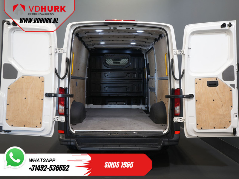 Volkswagen Crafter 2.0 TDI 140 pk DSG Aut. L3H2 BPM VRIJ! CarPlay/ Navi/ Airco/ PDC V+A - Fourgonnette: photos 5 Volkswagen Crafter 2.0 TDI 140 pk DSG Aut. L3H2 BPM VRIJ! CarPlay/ Navi/ Airco/ PDC V+A - Fourgonnette: photos 5