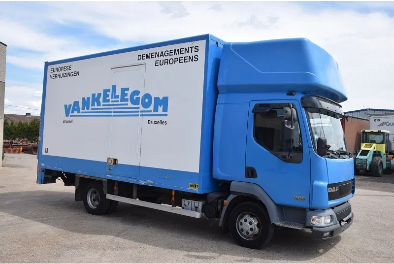 DAF LF 220 LF45 220 - Camion fourgon: photos 5 DAF LF 220 LF45 220 - Camion fourgon: photos 5