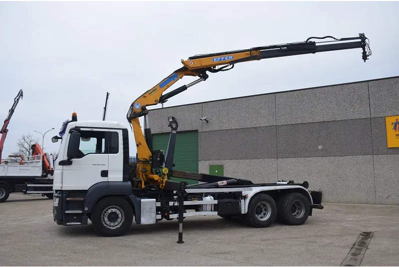 MAN TGS 26.360 - Camion ampliroll, Camion grue: photos 3 MAN TGS 26.360 - Camion ampliroll, Camion grue: photos 3