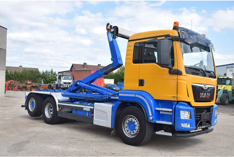 MAN TGS 26.420 - Camion ampliroll: photos 4 MAN TGS 26.420 - Camion ampliroll: photos 4