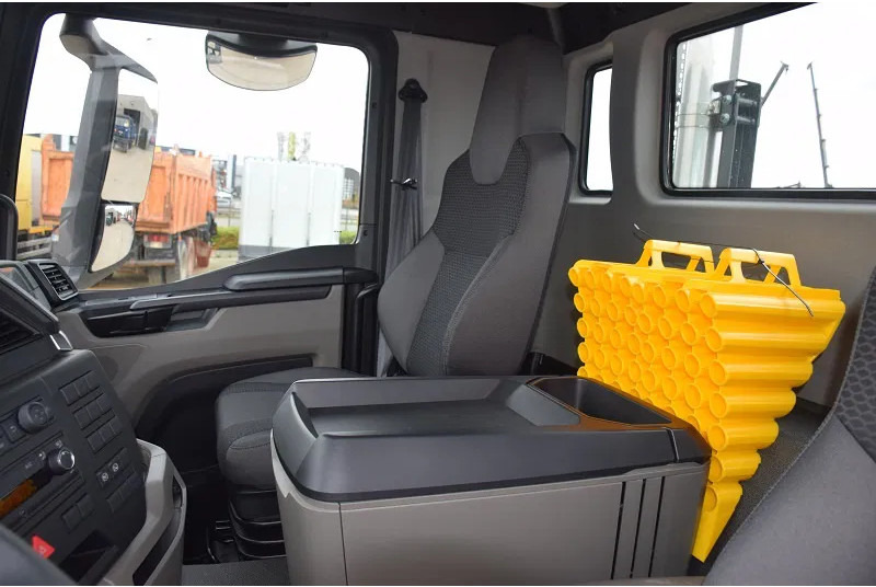 MAN TGS 33.440 - Camion ampliroll: photos 5 MAN TGS 33.440 - Camion ampliroll: photos 5
