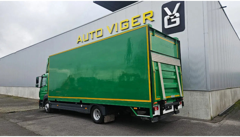 Mercedes-Benz Atego 1018 *L*Achteruitrijcamera*Automaat*Airco*Dhollandia Laadbrug*7149cm - Camion: photos 2 Mercedes-Benz Atego 1018 *L*Achteruitrijcamera*Automaat*Airco*Dhollandia Laadbrug*7149cm - Camion: photos 2