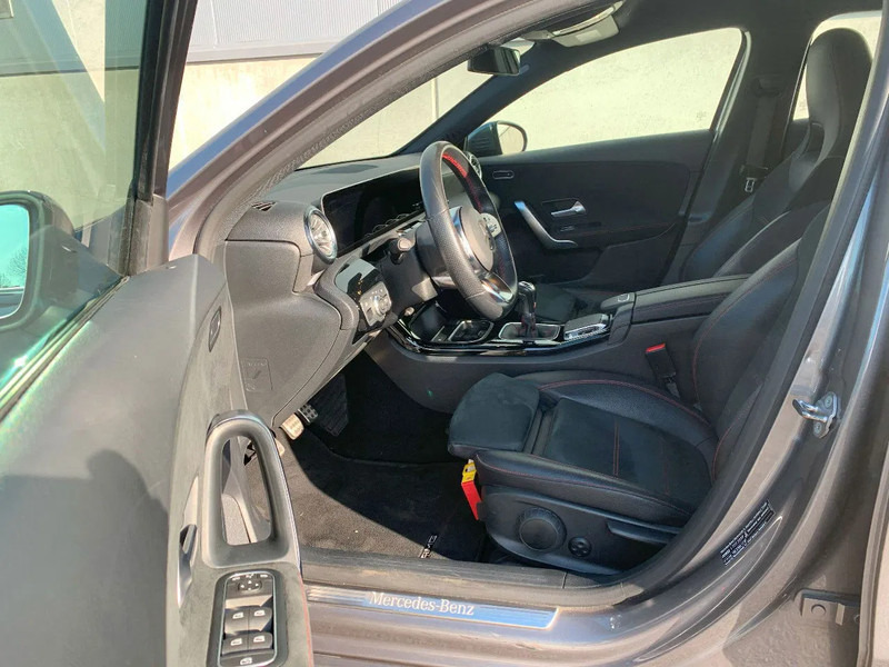 Mercedes-Benz A-Klasse A200 - Voiture: photos 3 Mercedes-Benz A-Klasse A200 - Voiture: photos 3