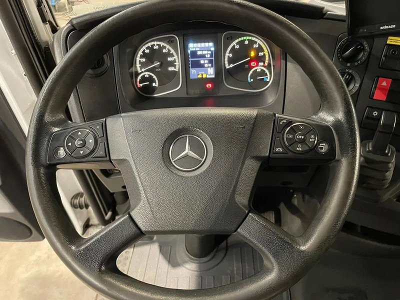Mercedes-Benz Atego 1621 *Palfinger kraan*Containersysteem*luchtvering achteras*bluetooth - Camion ampliroll, Camion grue: photos 4 Mercedes-Benz Atego 1621 *Palfinger kraan*Containersysteem*luchtvering achteras*bluetooth - Camion ampliroll, Camion grue: photos 4