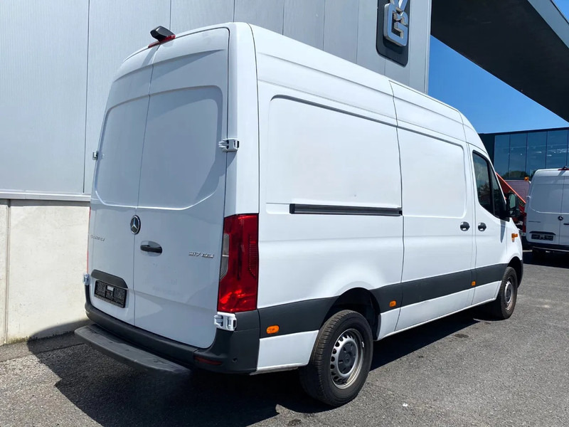 Mercedes-Benz Sprinter 317 CDI*L2H2*360°CAMERA*TEMPOMAT*NAVIGATIE*STOELVERWARMING* - Fourgon utilitaire: photos 2 Mercedes-Benz Sprinter 317 CDI*L2H2*360°CAMERA*TEMPOMAT*NAVIGATIE*STOELVERWARMING* - Fourgon utilitaire: photos 2