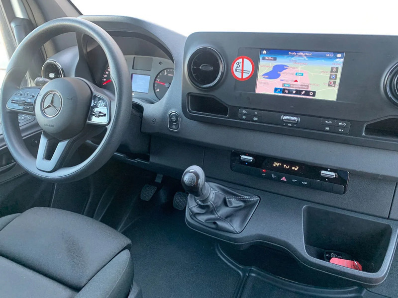 Mercedes-Benz Sprinter 317 CDI*L2H2*360°Camera*Zetelverwarming*Tempomat*Navi* - Fourgon utilitaire: photos 5 Mercedes-Benz Sprinter 317 CDI*L2H2*360°Camera*Zetelverwarming*Tempomat*Navi* - Fourgon utilitaire: photos 5