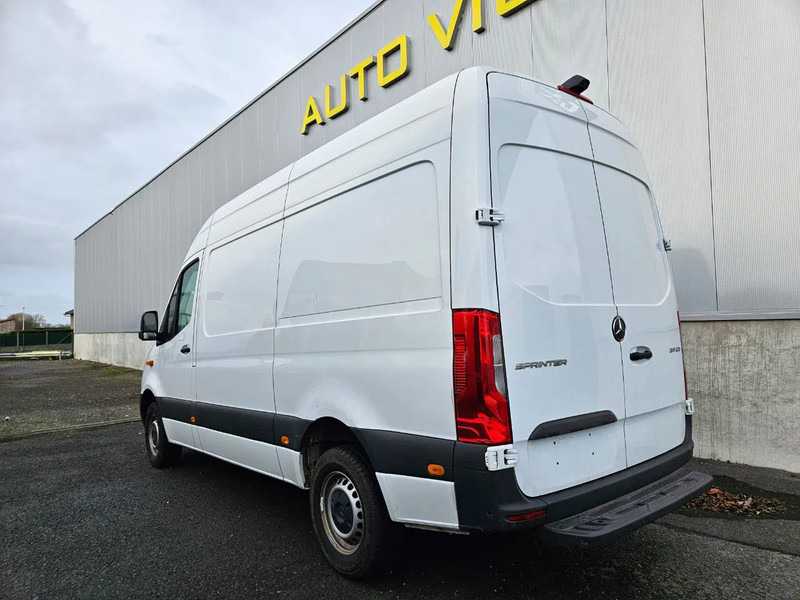 Mercedes-Benz Sprinter 317 L2H2*Achteruitrijcamera*360°camera*Zetelverwarming* - Fourgon utilitaire: photos 2 Mercedes-Benz Sprinter 317 L2H2*Achteruitrijcamera*360°camera*Zetelverwarming* - Fourgon utilitaire: photos 2