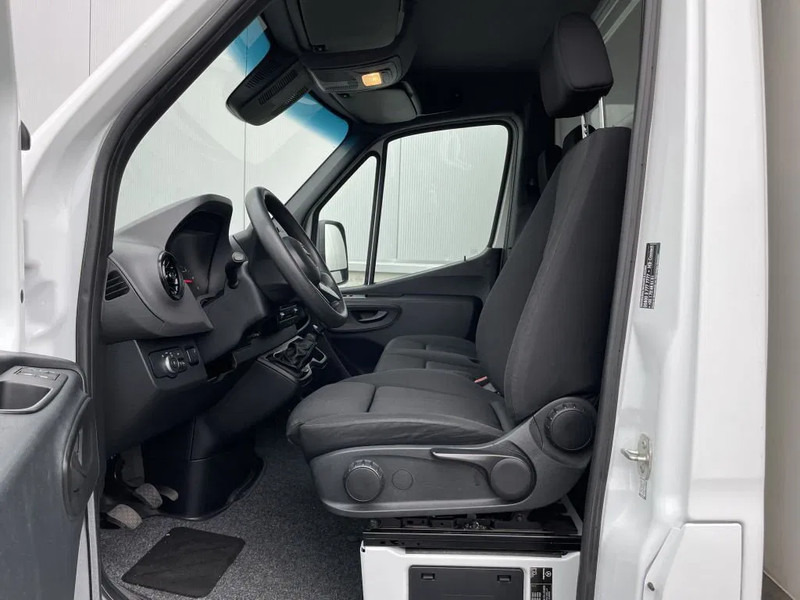 Mercedes-Benz Sprinter 514 *Airconditioning*Cruise control*Zijwindassistent*laadbrug - Fourgon: photos 3 Mercedes-Benz Sprinter 514 *Airconditioning*Cruise control*Zijwindassistent*laadbrug - Fourgon: photos 3