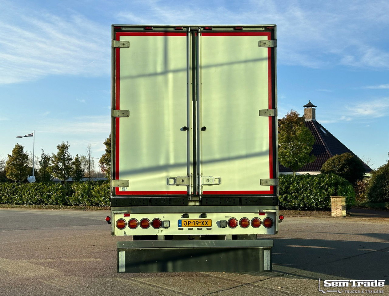 Chereau Renders Carrier Maxima 1300 2X Steering Axle 1X Lift Axle Disc Brakes - Semi-remorque frigorifique: photos 4 Chereau Renders Carrier Maxima 1300 2X Steering Axle 1X Lift Axle Disc Brakes - Semi-remorque frigorifique: photos 4