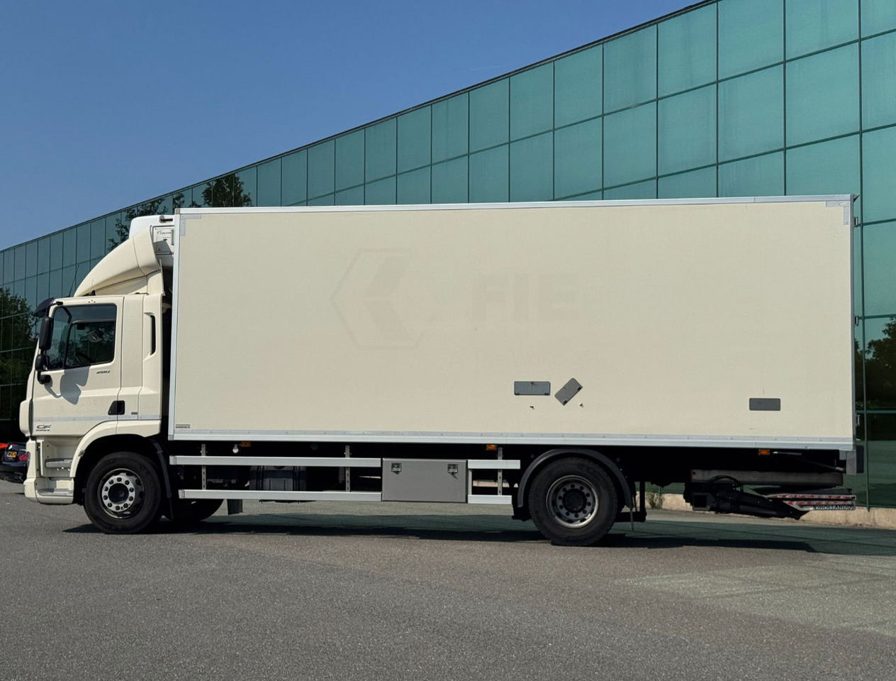 DAF CF 250 Carrier Supra 1150 Multi Temp 561.000 KM Tail Lift NL Truck - Camion frigorifique: photos 2 DAF CF 250 Carrier Supra 1150 Multi Temp 561.000 KM Tail Lift NL Truck - Camion frigorifique: photos 2