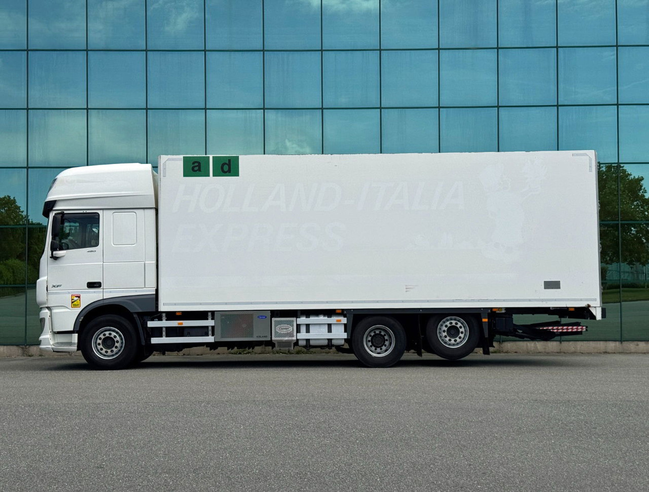 DAF XF 480 FAR SSC 6X2 Carrier TRS Iceland Lift 815 x 250 x 274 CM Inside TOP Co - Camion frigorifique: photos 2 DAF XF 480 FAR SSC 6X2 Carrier TRS Iceland Lift 815 x 250 x 274 CM Inside TOP Co - Camion frigorifique: photos 2