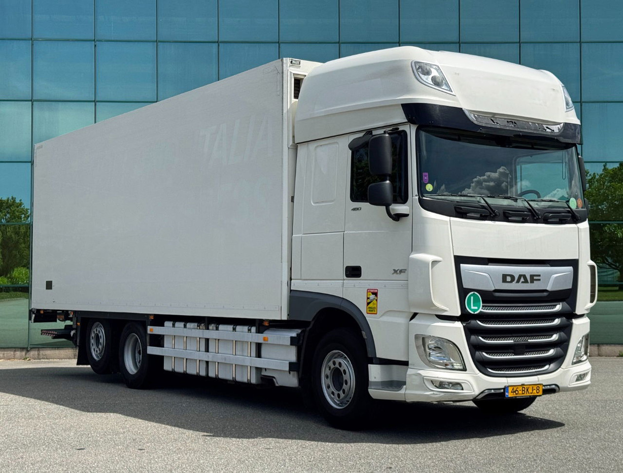 DAF XF 480 FAR SSC 6X2 Carrier TRS Iceland Lift 815 x 250 x 274 CM Inside TOP Co - Camion frigorifique: photos 5 DAF XF 480 FAR SSC 6X2 Carrier TRS Iceland Lift 815 x 250 x 274 CM Inside TOP Co - Camion frigorifique: photos 5