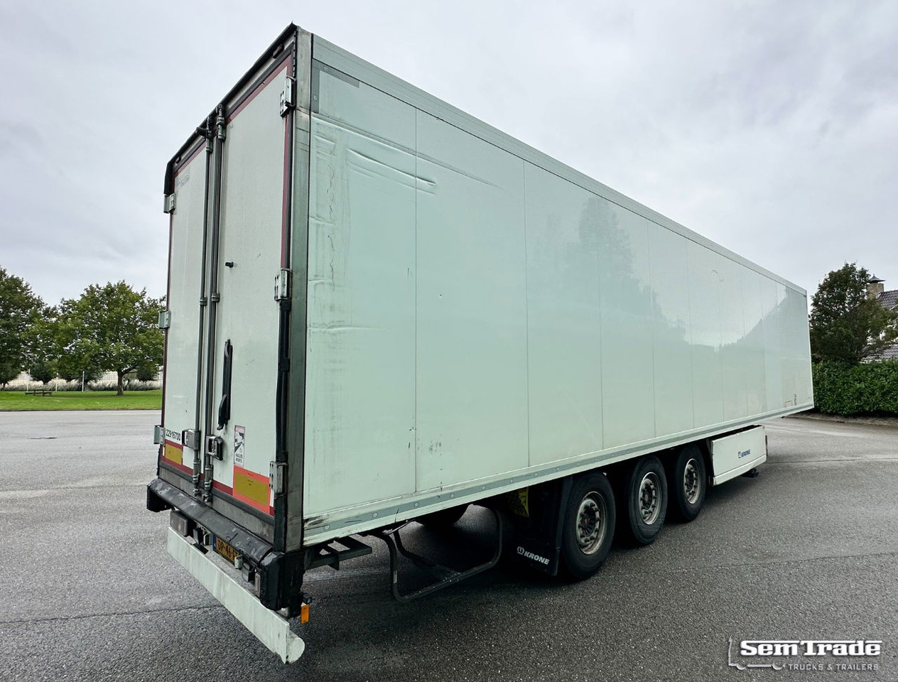 Krone TKS Thermo King SLXe Spectrum BI-Temp Lift Axle Holland-Trailer - Semi-remorque frigorifique: photos 5 Krone TKS Thermo King SLXe Spectrum BI-Temp Lift Axle Holland-Trailer - Semi-remorque frigorifique: photos 5
