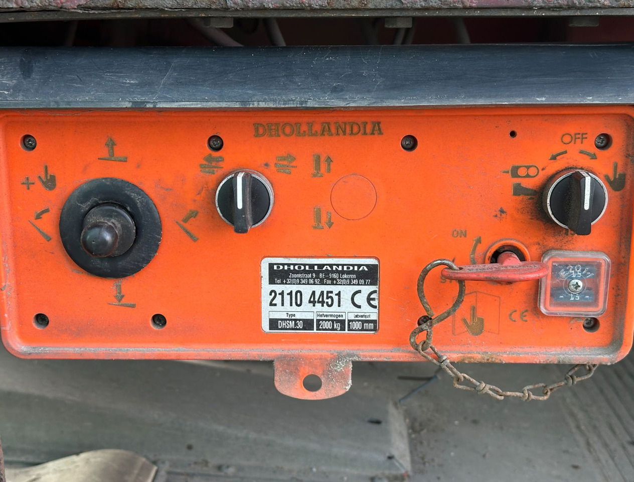 Semi-remorque frigorifique Renders Chereau Carrier Maxima 1300 Steering Axle Tail Lift Belgium Trailer: photos 17 Semi-remorque frigorifique Renders Chereau Carrier Maxima 1300 Steering Axle Tail Lift Belgium Trailer: photos 17