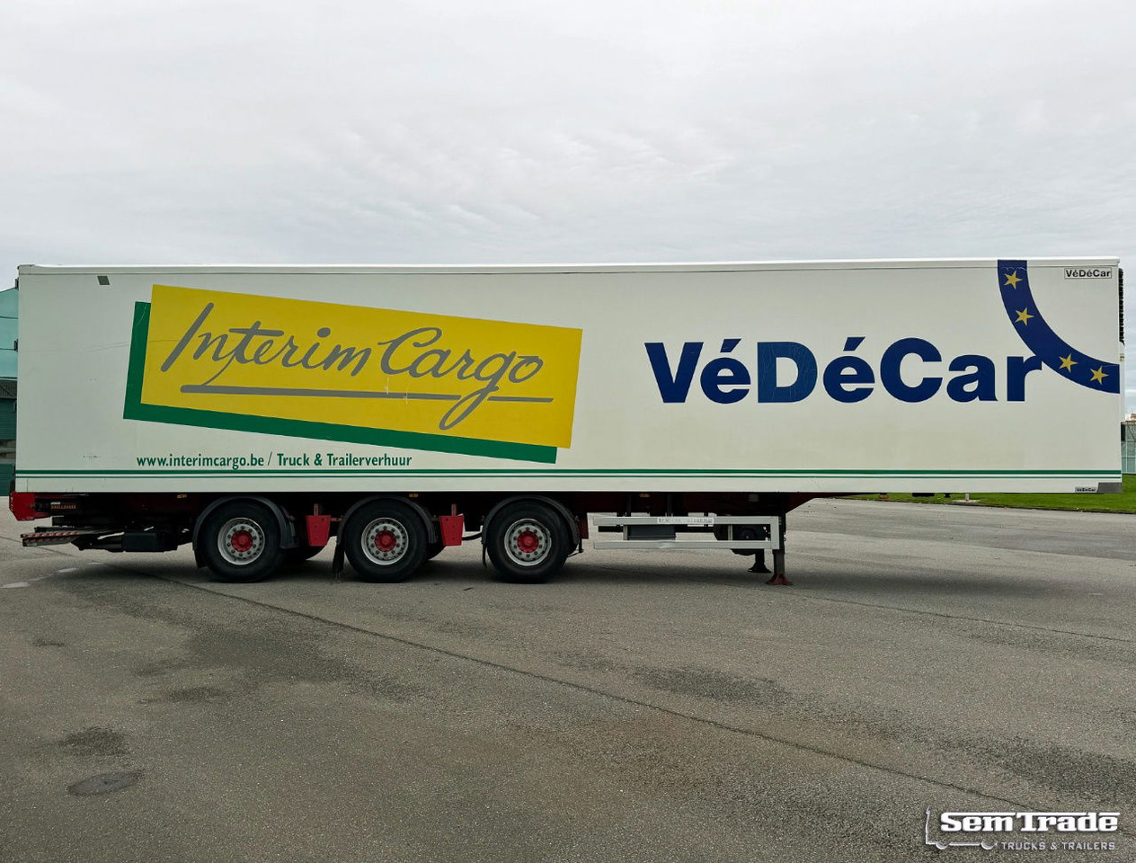Renders VÉDÉCAR Carrier Maxima 1300 2X Steering Axle Tail Lift Belgium-Trailer - Semi-remorque frigorifique: photos 5 Renders VÉDÉCAR Carrier Maxima 1300 2X Steering Axle Tail Lift Belgium-Trailer - Semi-remorque frigorifique: photos 5