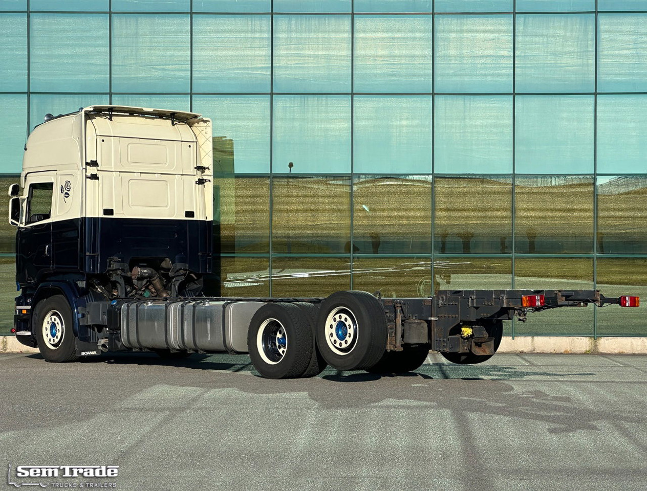 Scania R520 V8 King Full AIR Retarder NEW Clutch Good Tires Holland-Truck - Châssis cabine: photos 3 Scania R520 V8 King Full AIR Retarder NEW Clutch Good Tires Holland-Truck - Châssis cabine: photos 3
