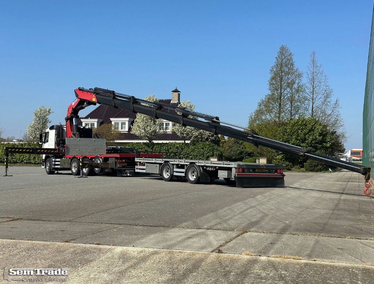 Volvo FMX 540 8X4 HMF 6020 K8 Kraan 231.000 KM + 2023 Sterk Trailer Super Condit - Camion grue: photos 3 Volvo FMX 540 8X4 HMF 6020 K8 Kraan 231.000 KM + 2023 Sterk Trailer Super Condit - Camion grue: photos 3